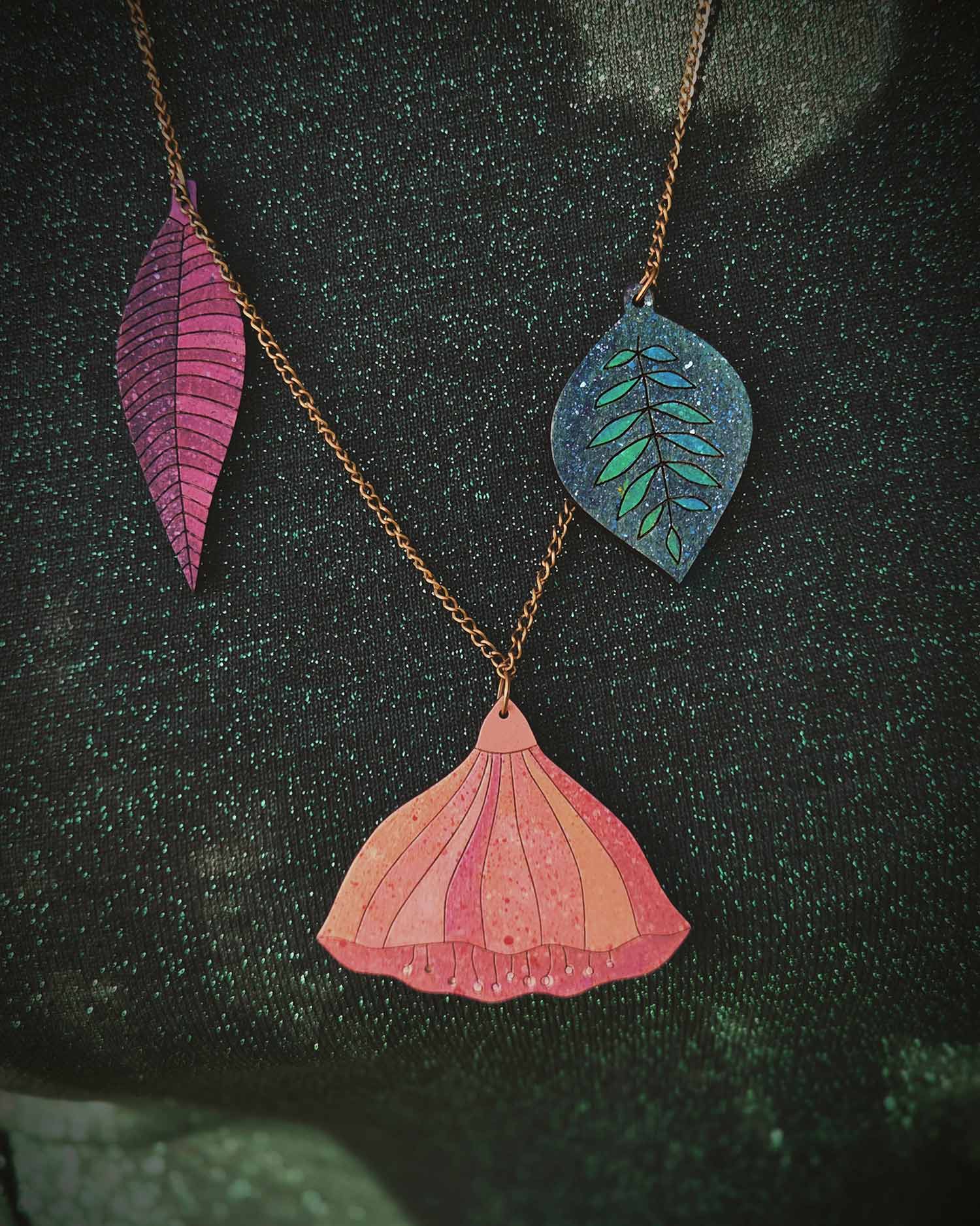 Ogrlica-Bloom-purple-pink-a